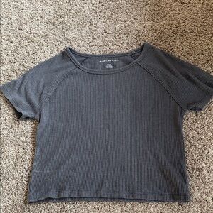 American Eagle cropped grey thermal tee size medium